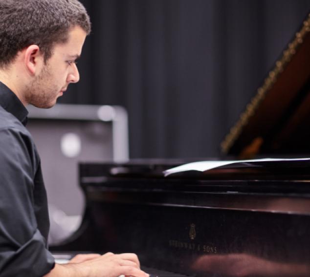Jazz student pianist (Photo: Steve Korn).