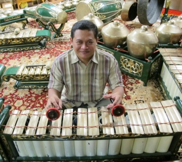Gamelan musician Heri Purwanto is the Spring Quarter Ethnomusicology Visiting Artist.