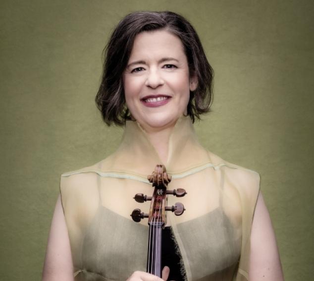 Violist/composer Melia Watras (Photo: Michelle Smith-Lewis). 